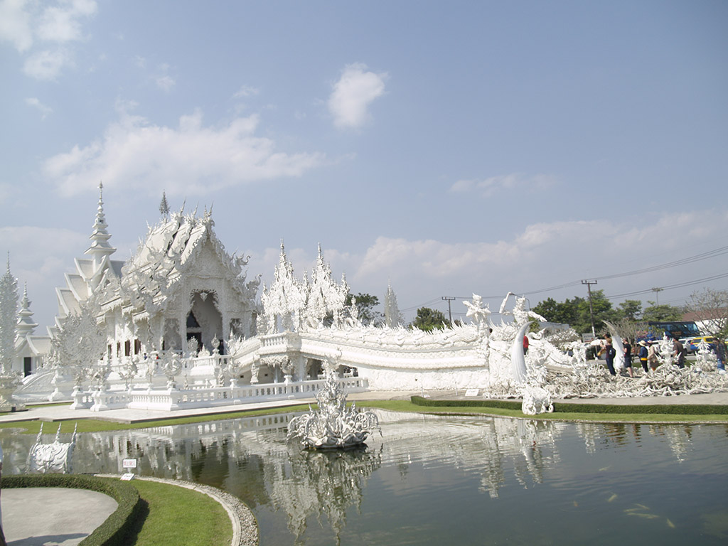 Белый храм в Чианг рае