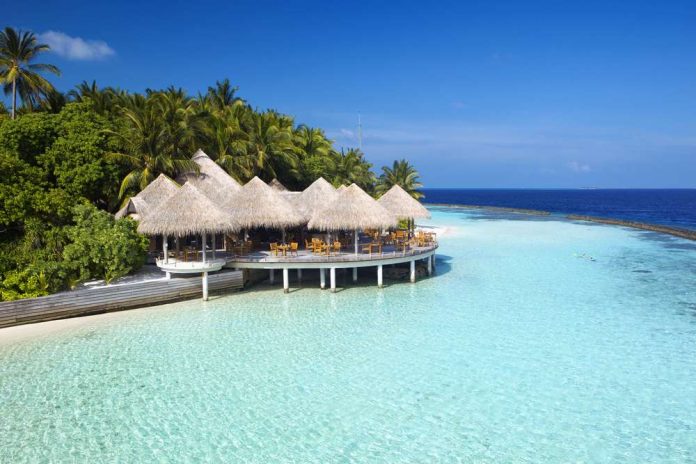 baros-maldives_cayenne_hr